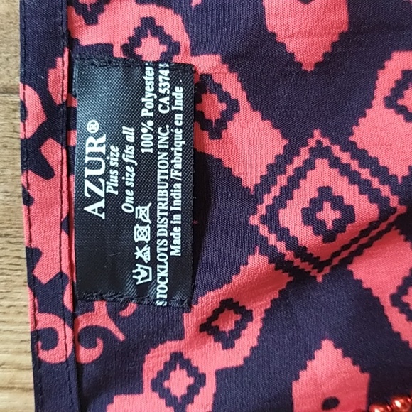 Red and Black Kaftan - Picture 4 of 5